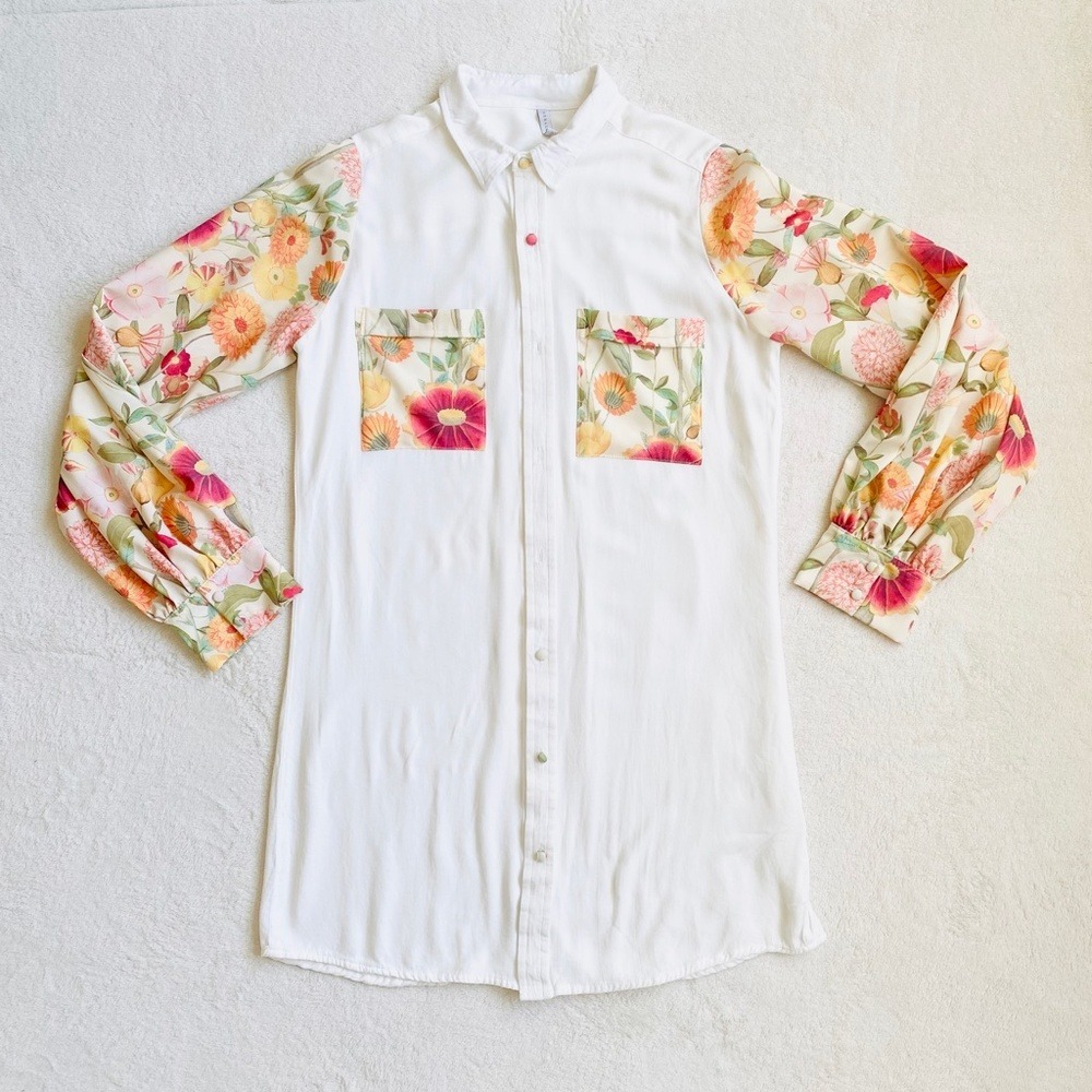 Smeralda Floral Mixed Media Button‎ Down Shirt Women Medium White